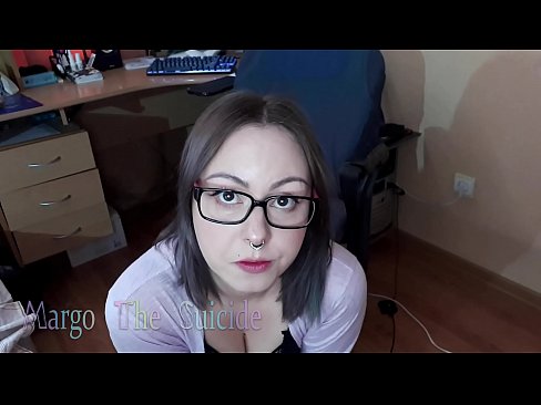 ❤️ Sexy Girl with Glasses Sucks Dildo Deeply on Camera Super porno pada kami ️